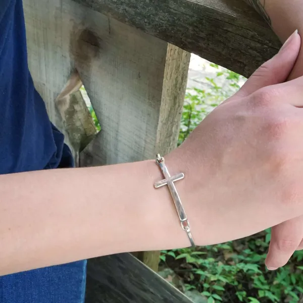 James Avery Artisan Jewelry Bracelets-Horizon Cross Hook-On Bracelet